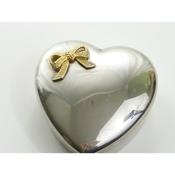 Valentine Steel silver Trinket Jewelry candy Heart Shaped Box with Metal Bow - Picture 5 of 5